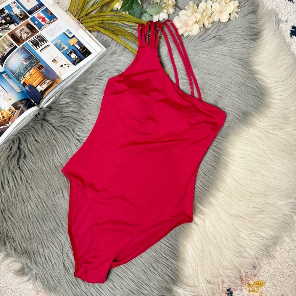 NWOT BCBGMAXAZRIA Cherry Red One Shoulder Strappy One Piece Swimsuit Sample Sz S